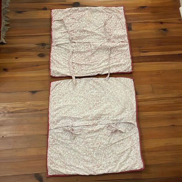 Pottery Barn Two RIA VOILE Pillow Shams Floral Cotton Cottage Core 26x26 - Picture 4 of 12